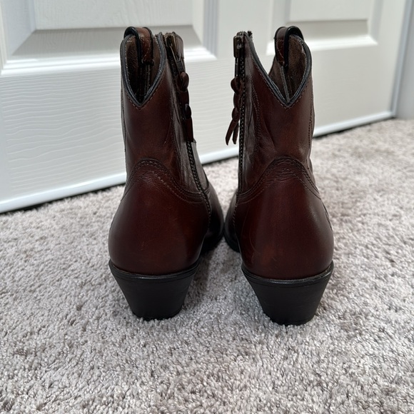 Ariat Darlin Chestnut Leather Ankle Boots cowboy boots western - Picture 4 of 8